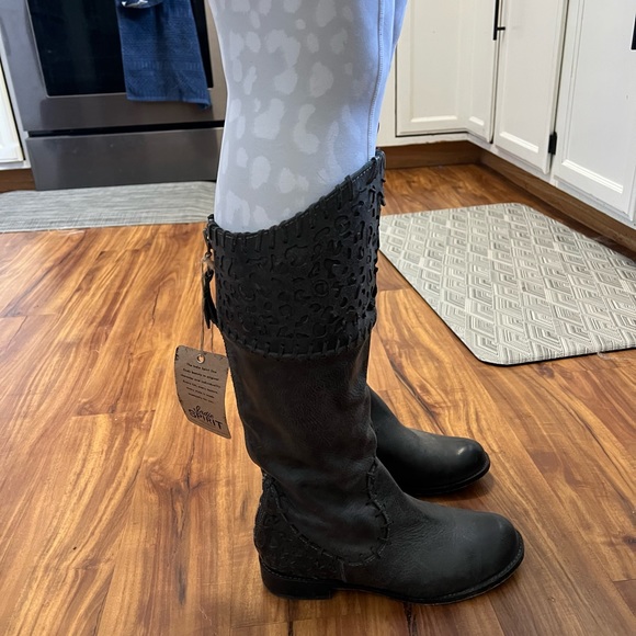 Corral tall leather leopard boots - Picture 10 of 11